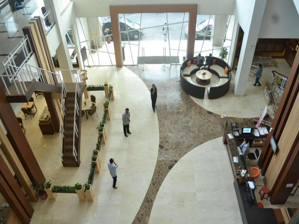 City Hotel Tasikmalaya Zewnętrze zdjęcie